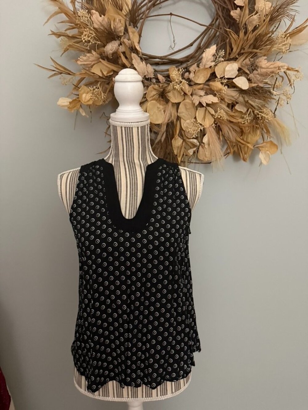 Maeve by Anthropologie Printed Sleeveless Blouse – Size 6